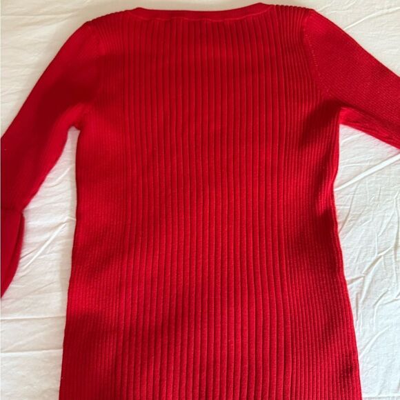 Karen Millen Woman’s Rib Knit top with Long Fluted Sleeve. Size Large. Red. - Picture 2 of 5
